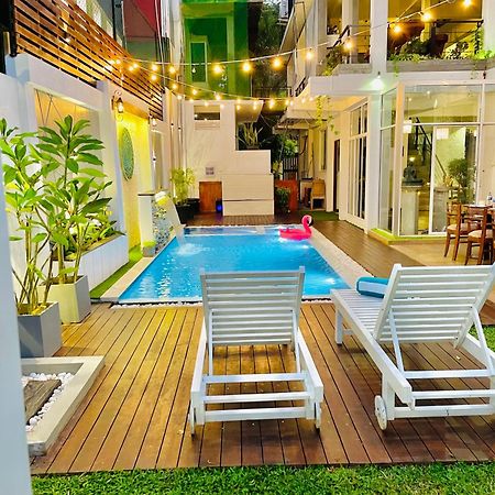 8 Plus Motels Негомбо Экстерьер фото
