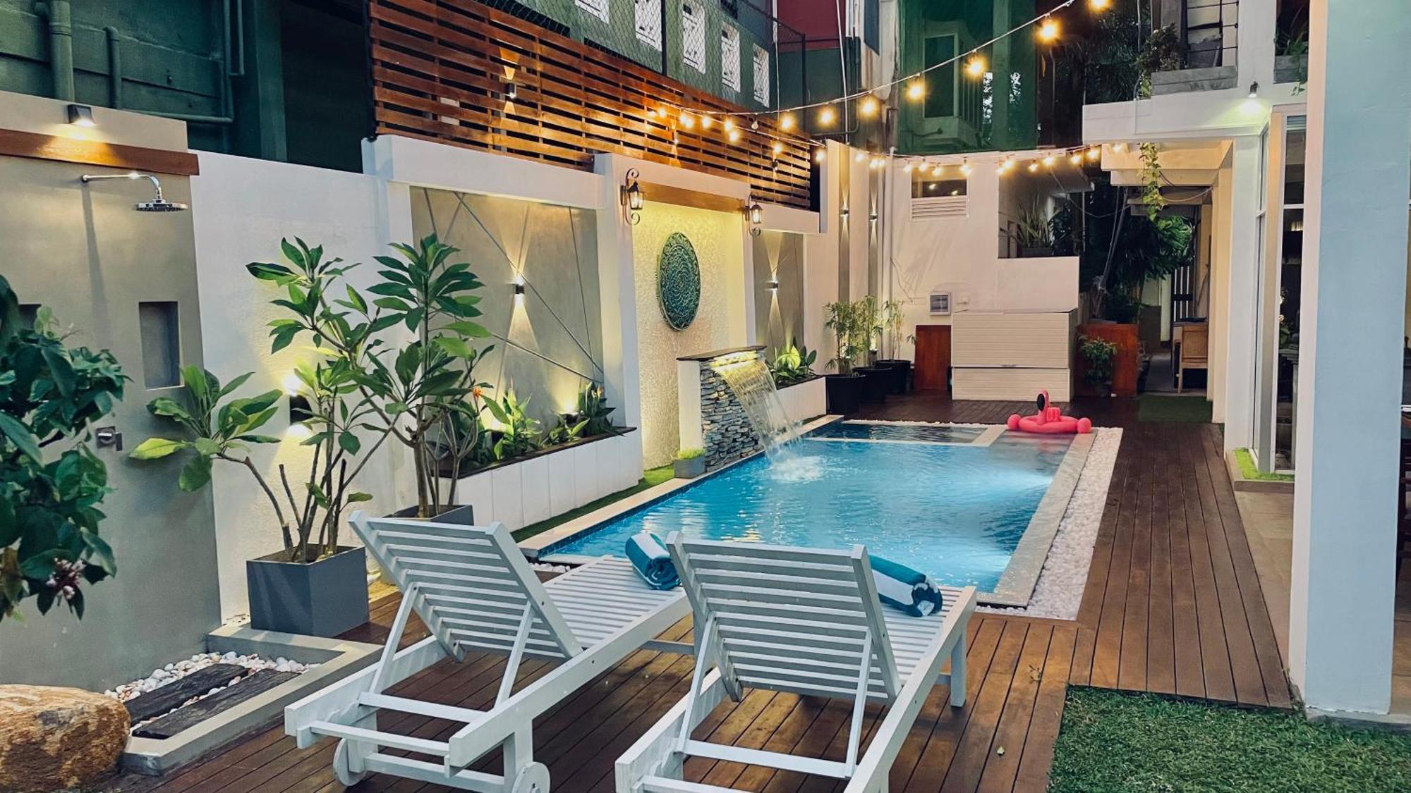 8 Plus Motels Негомбо Экстерьер фото